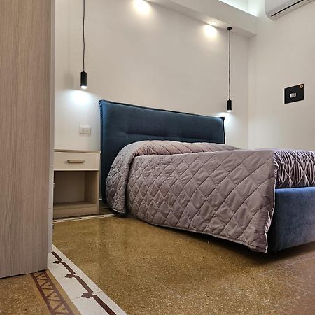 パレルモ La Casa Di Nina Bed & Breakfast エクステリア 写真