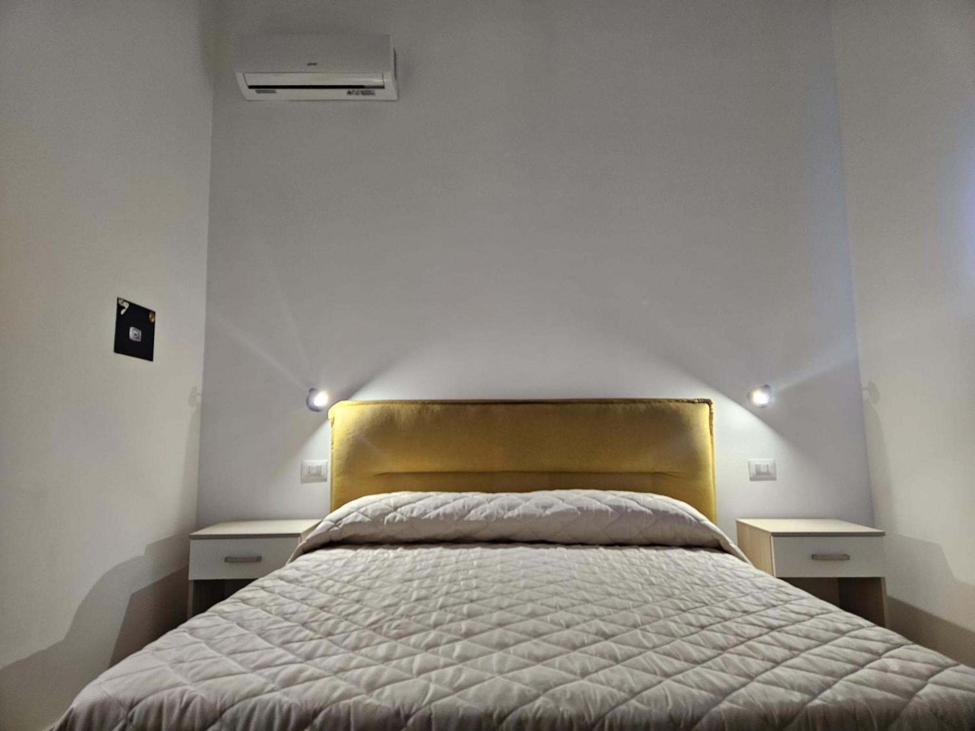 パレルモ La Casa Di Nina Bed & Breakfast エクステリア 写真